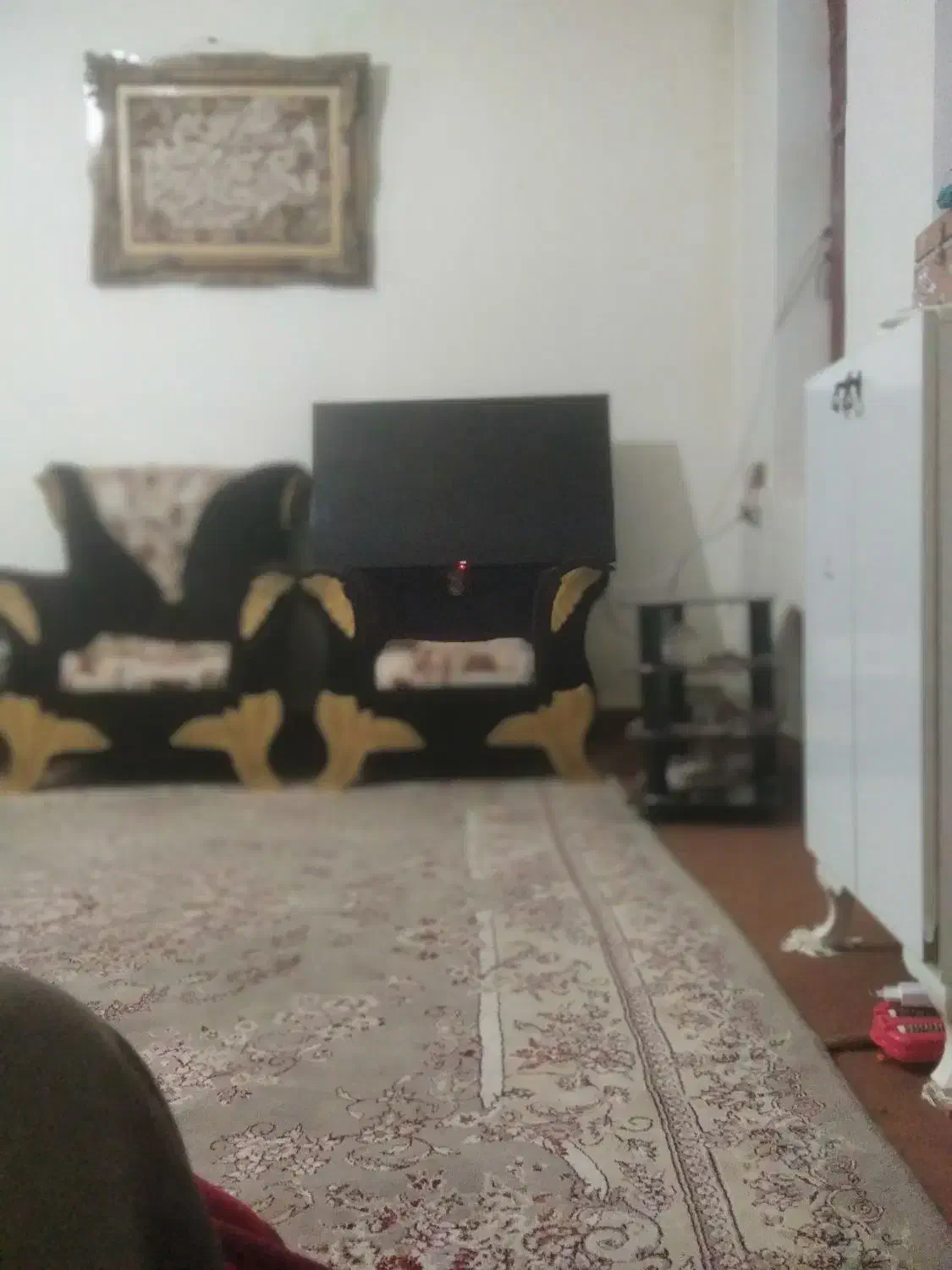 تلویزیون|تلویزیون و پروژکتور|شاهین دژ, |دیوار