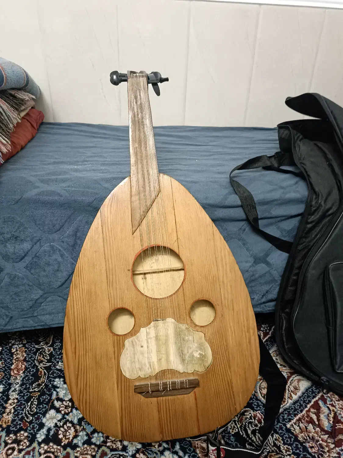 عود الکترواستاتیک|سازهای سنتی|بندرعباس, |دیوار