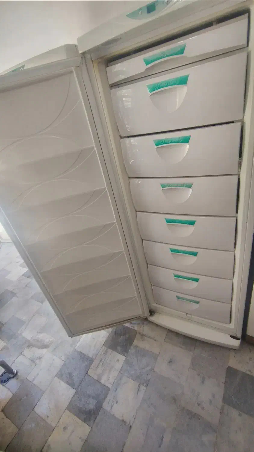 یخچال تمام فریزر|یخچال و فریزر|قروه, |دیوار