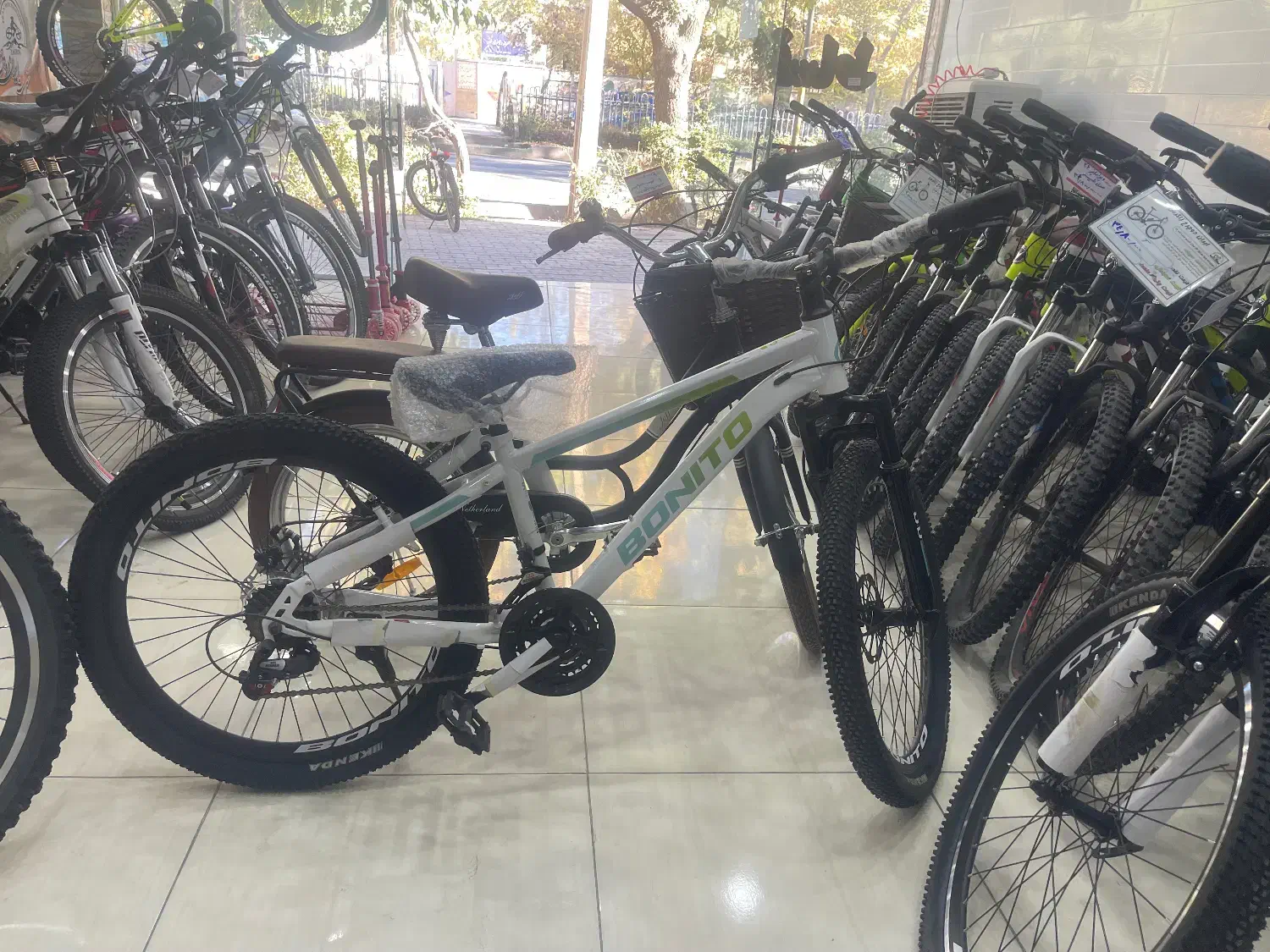 واگذاری فروشگاه ایران دوچرخ زاگرس شعبه شهرکرد|فروش مغازه و غرفه|شهرکرد, |دیوار