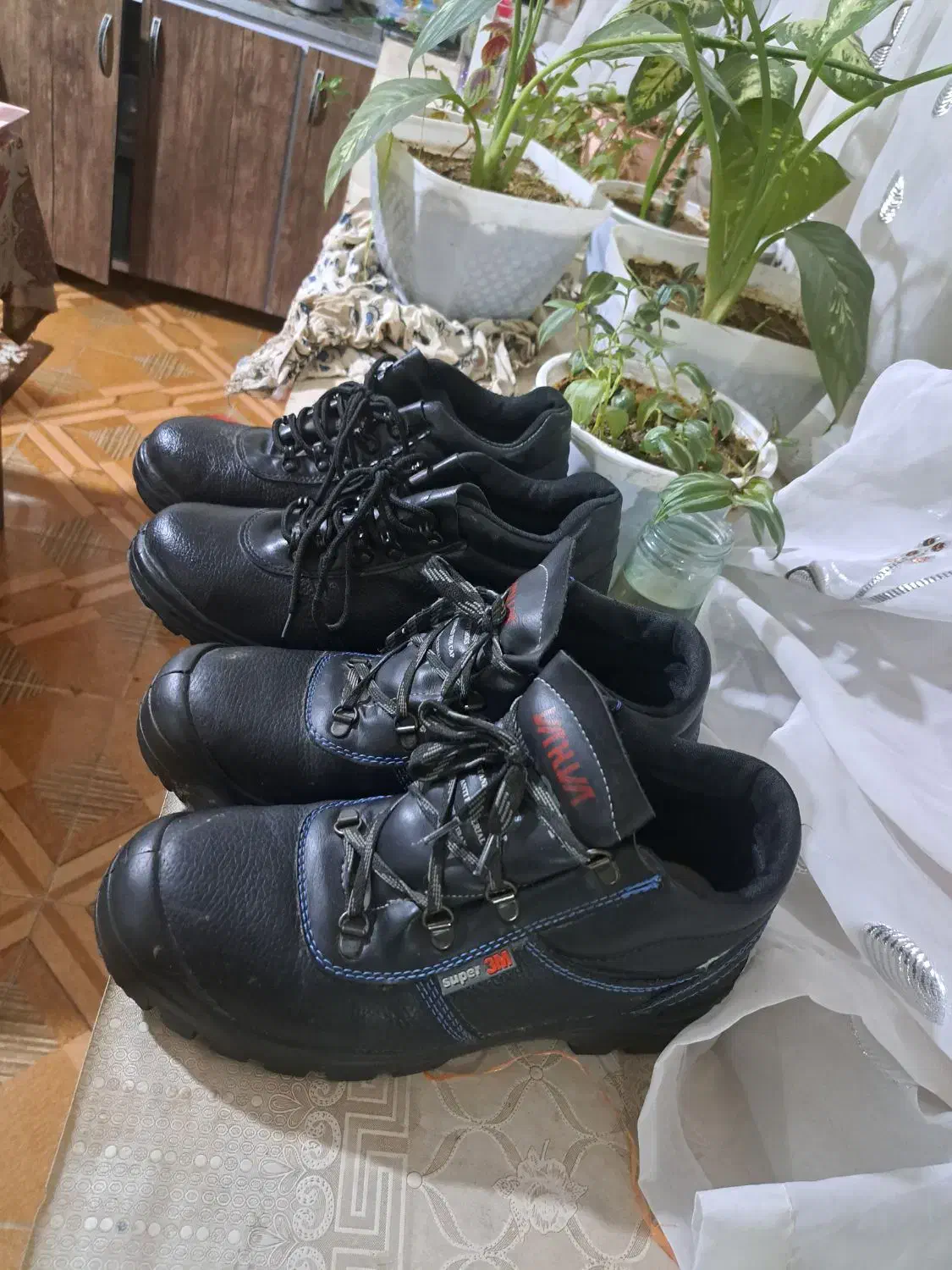 کفش‌کار‌نوسایز۴۳‌و۴۲|کیف، کفش، کمربند|شیروان (لرستان), |دیوار