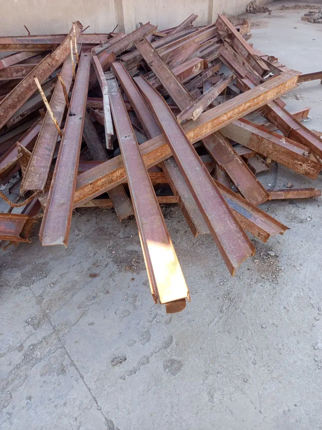 خرید و فروش آهن آلات ضایعات مس شیرآلات الومینیوم|عمده‌فروشی|تهران, دریا|دیوار