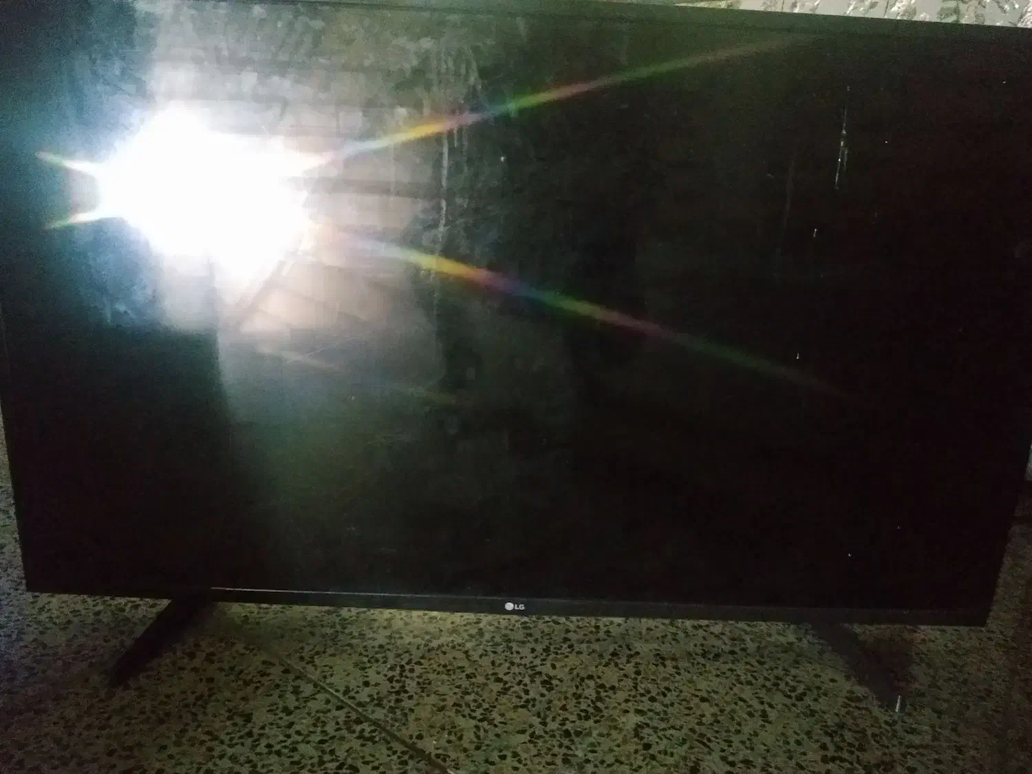 تلویزیون شکسته|تلویزیون و پروژکتور|نورآباد, |دیوار