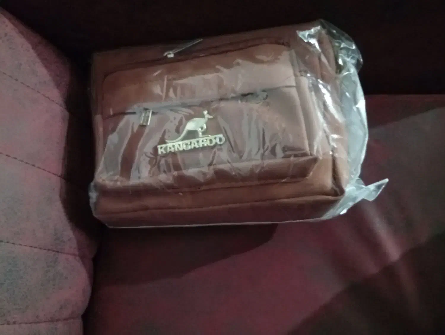 کیف|کیف، کفش، کمربند|کرمان, |دیوار