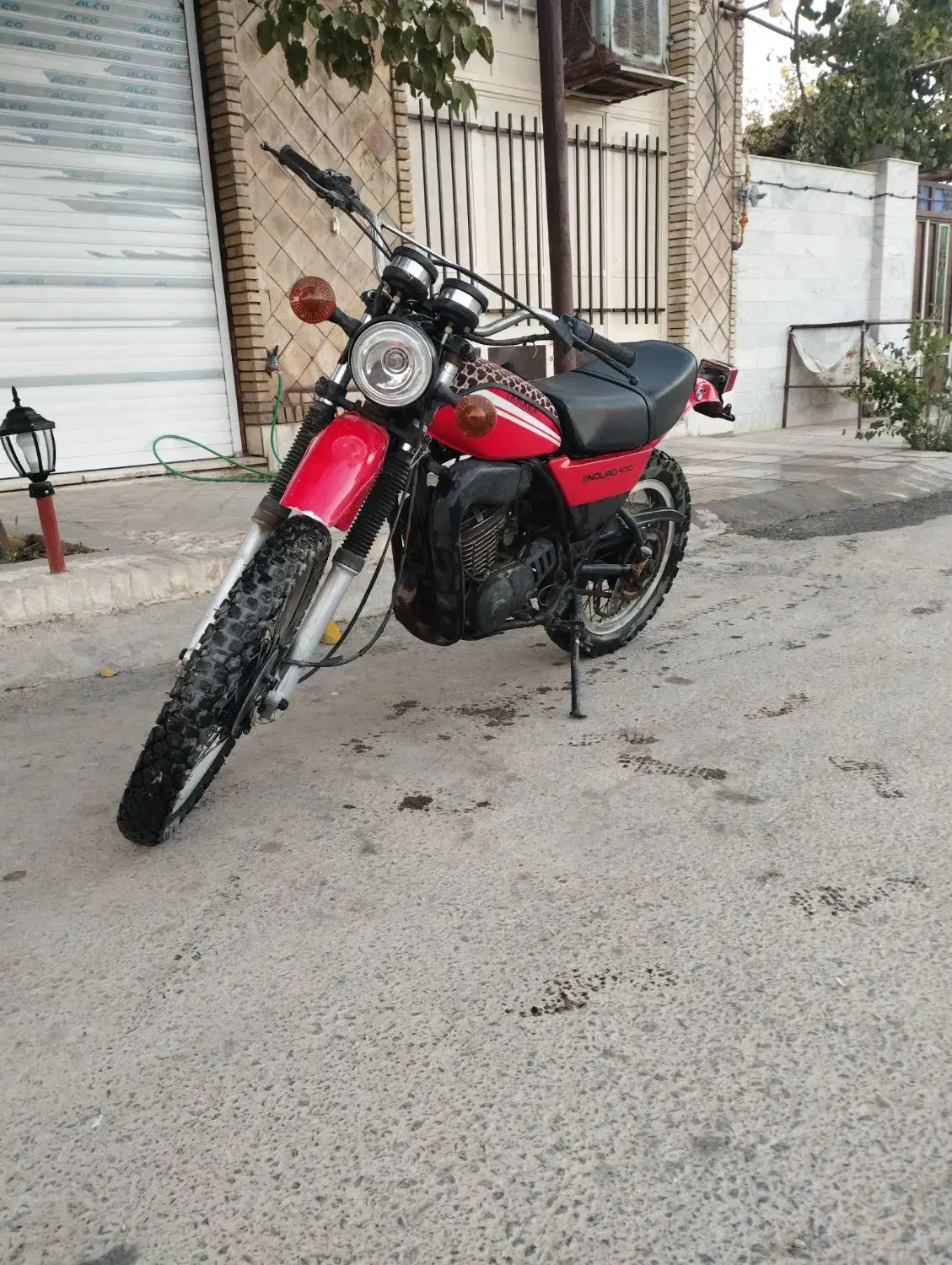 یاماها 400،با سند و مدارک|موتورسیکلت|مهریز, |دیوار