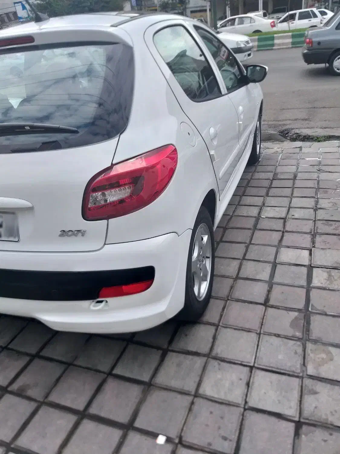 پژو 207 پاناروما مدل ۱۴۰۱|خودرو سواری و وانت|رشت, استقامت ۱|دیوار