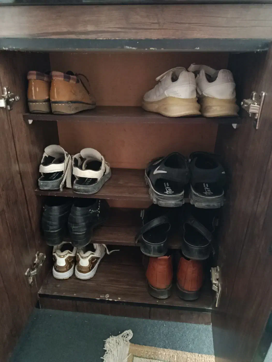 جاکفشی|جاکفشی، کمد، دراور|پرند, فاز ۶|دیوار