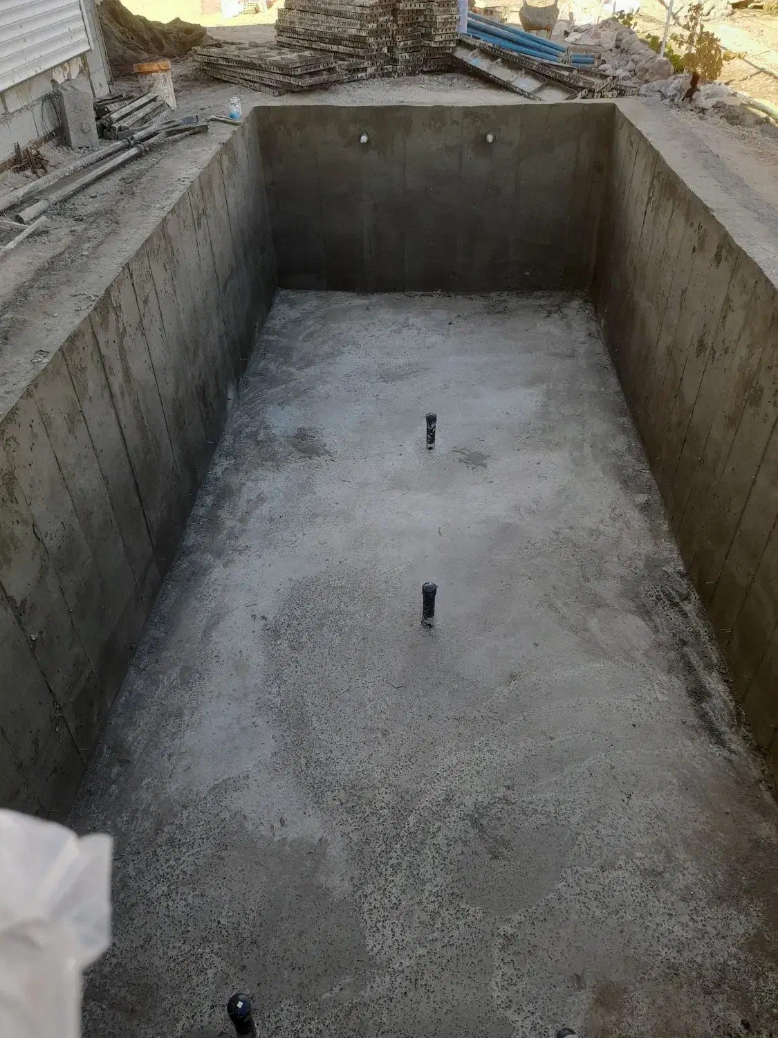 ارماتور بندی استخر و جکوزی/عایق کاری استخر و جکوزی|خدمات پیشه و مهارت|باسمنج, |دیوار