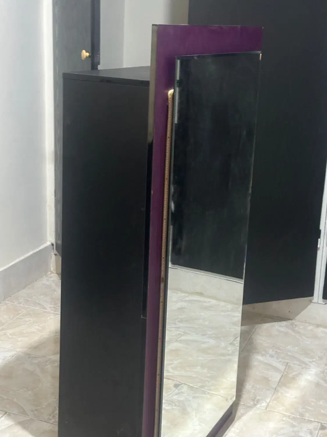 پیشخوان دارای سه طبقه و یک کشو|کتابخانه، شلف، قفسههای دیواری|شیراز, درکی|دیوار