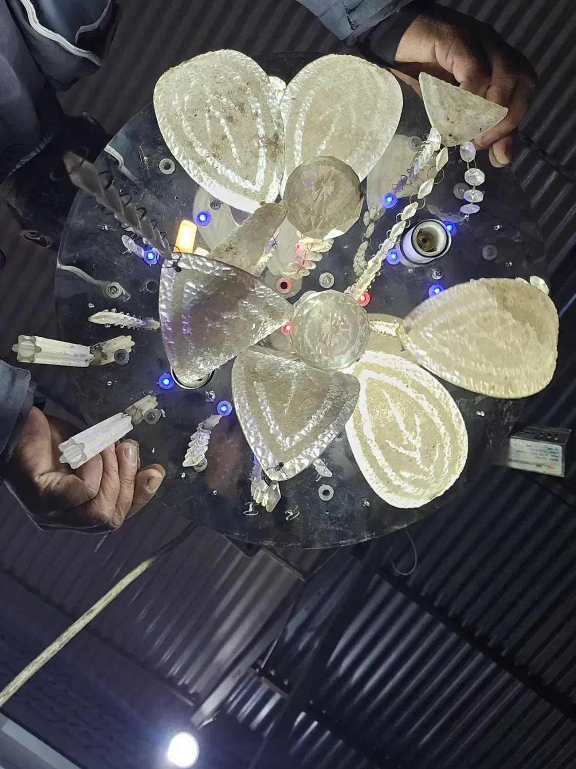 دوعدد لوستر|لوستر و چراغ آویز|بجنورد, |دیوار