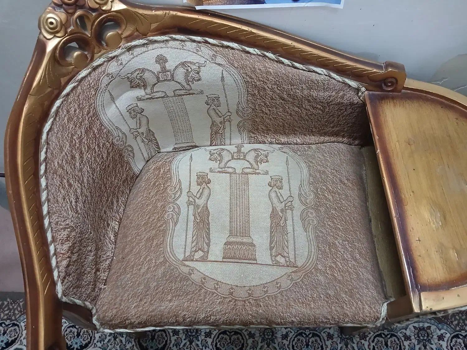 یک عدد میز تلفن مبله|میز تلفن|قم, نخودی|دیوار