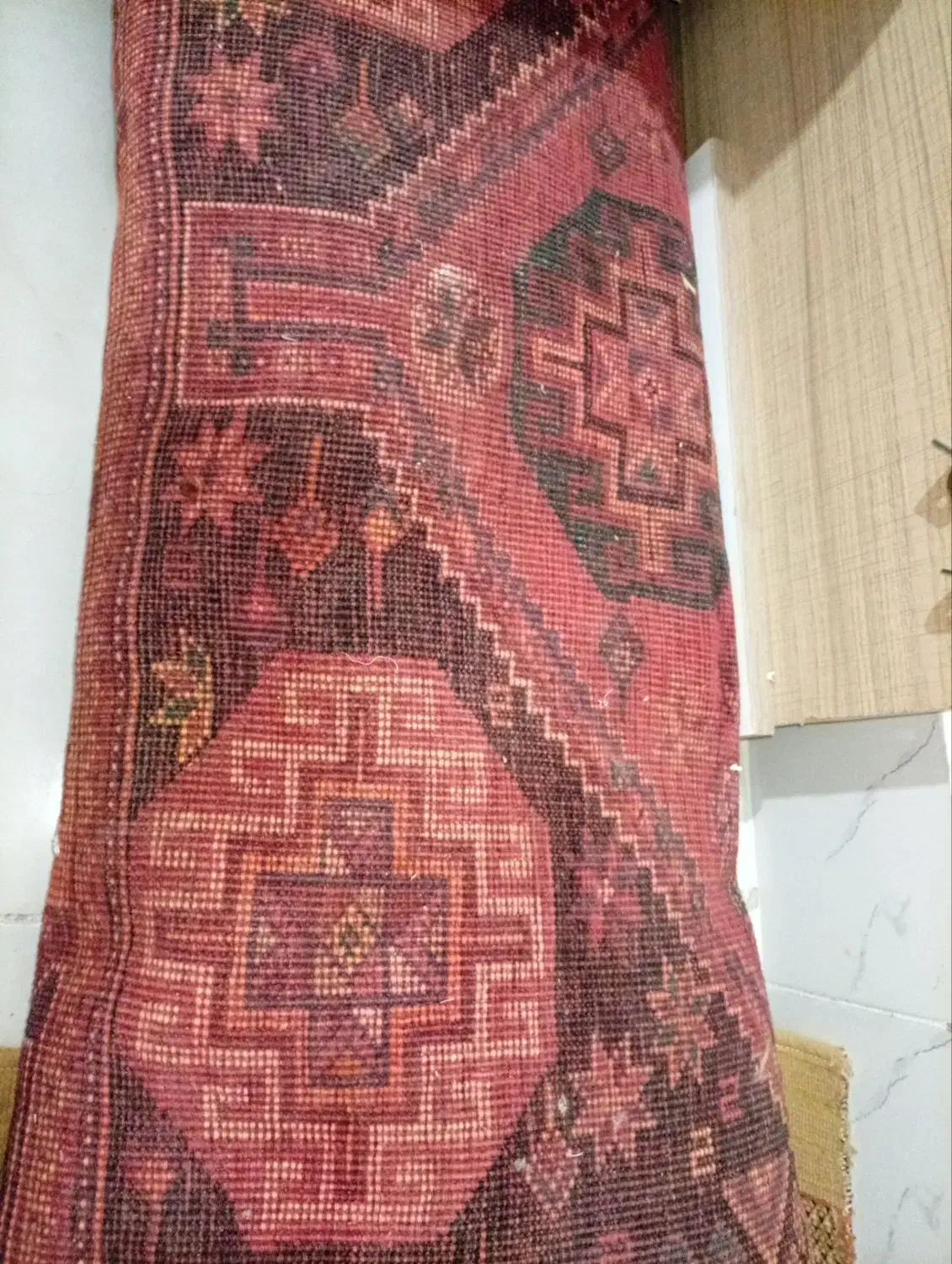 فرش دست باف قدیمی سالم|فرش|بندرعباس, |دیوار