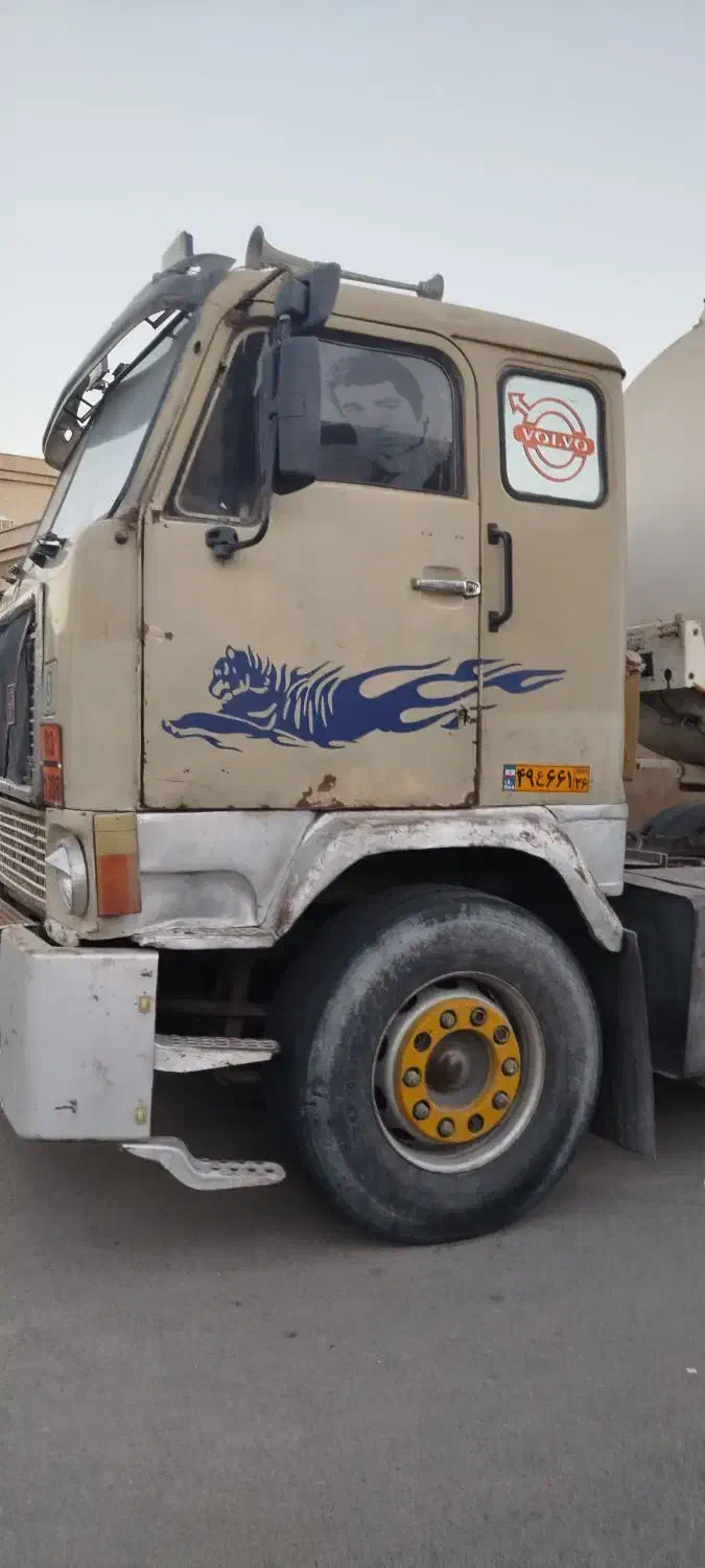 کامیون کشنده ولوو  F88|خودرو سنگین|تربت‌حیدریه, سرمحله|دیوار