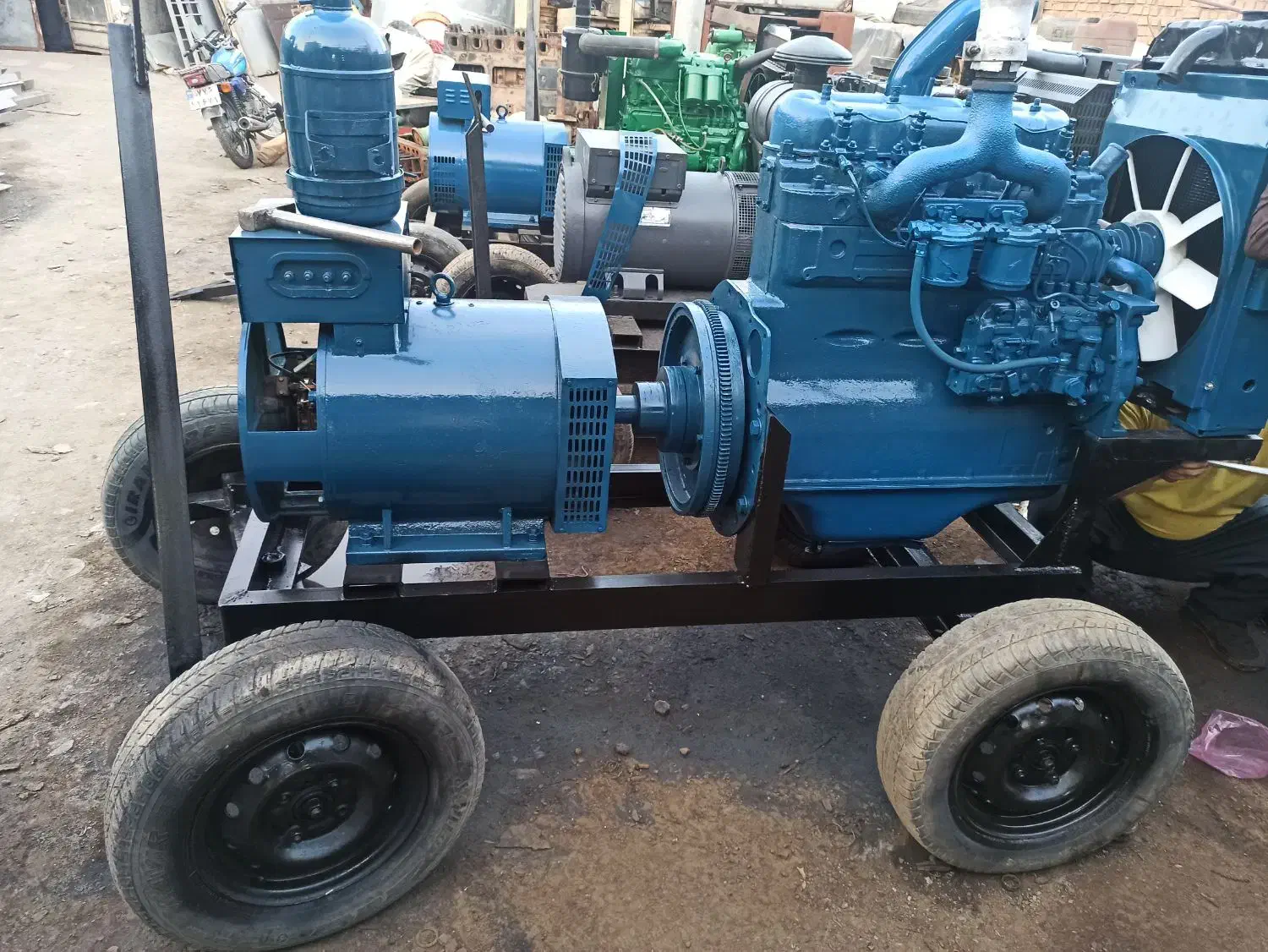 انواع دیزل ژنراتور رومانی بنز خاور وژنراتور|ماشین‌آلات صنعتی|بیرجند, |دیوار