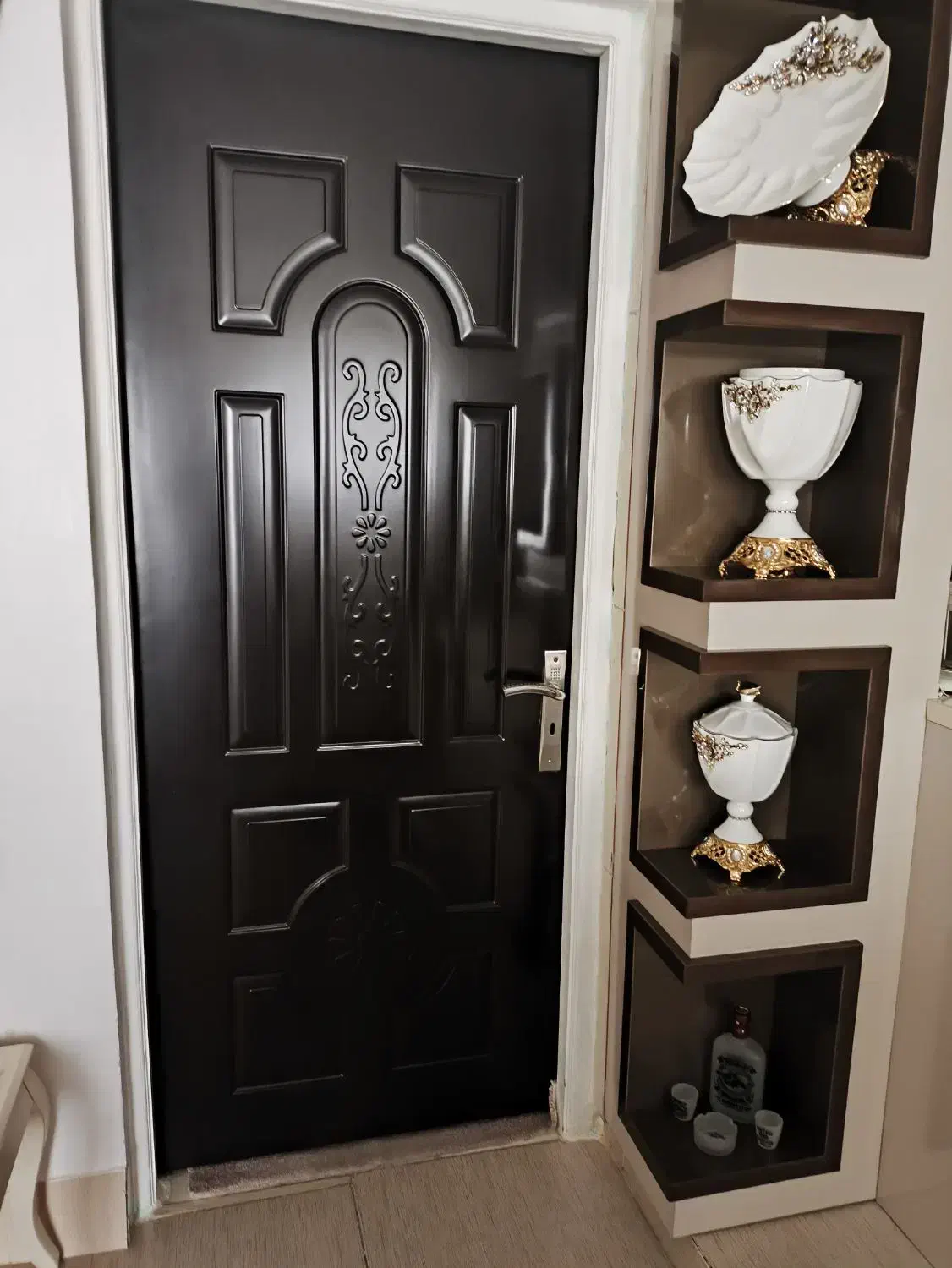 در اتاق خواب|مصالح و تجهیزات ساختمان|کردکوی, |دیوار