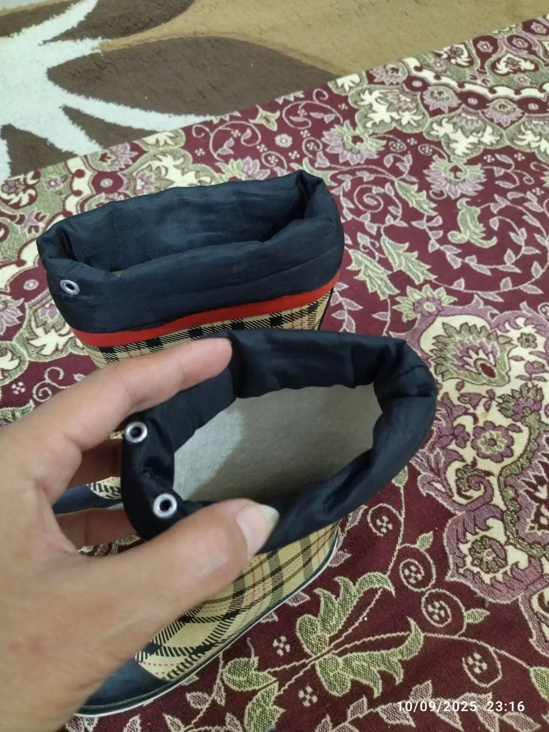 چکمه خارجی سایز ۲۹|کفش و لباس بچه|اهواز, کوی مهدیس|دیوار