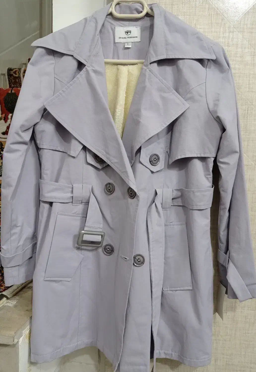 بارونی|لباس|قم, حکمت شمالی|دیوار