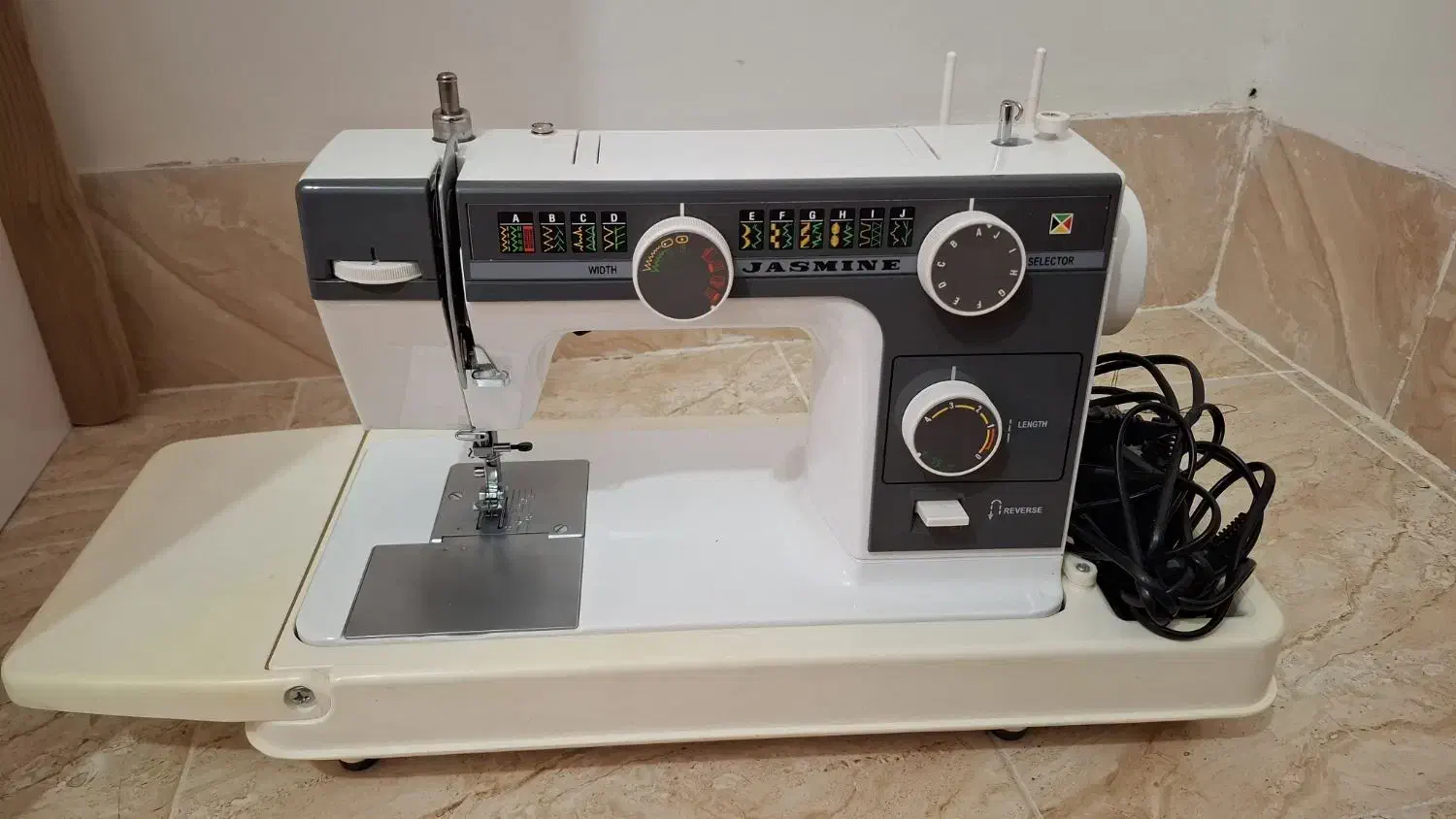 چرخ خیاطی کاچیران|چرخ خیاطی و ریسندگی|صدرا-فارس, فاز ۱|دیوار