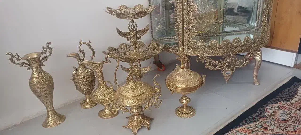 وسایل برنج (برنز)|بوفه، ویترین، کنسول|بروجرد, |دیوار