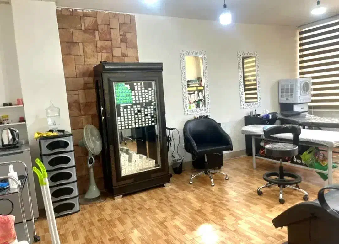 فروش اداری ۷۳متری سندتکبرگ B7 بربلوارولیعصر لوکس|فروش دفتر کار، اتاق اداری، مطب|فولادشهر, C4|دیوار