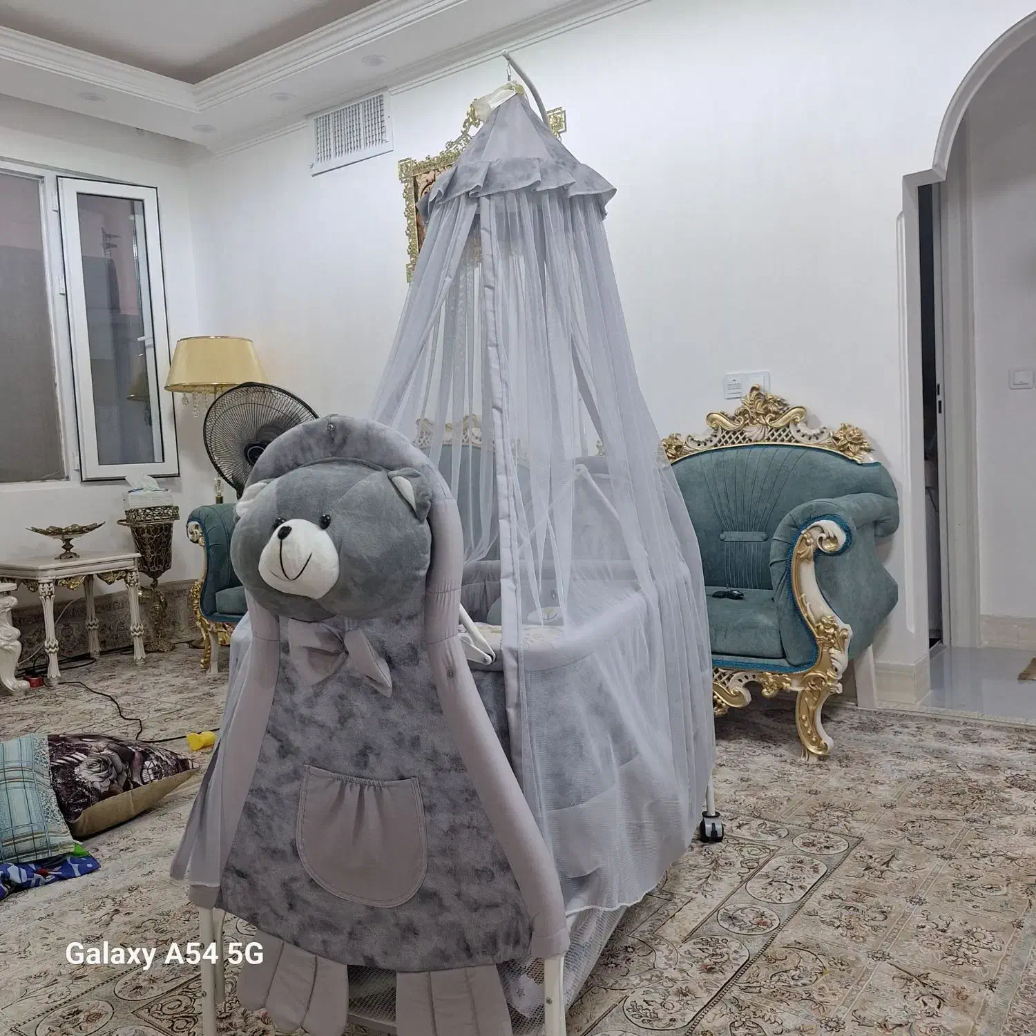 گهواره ای نوزاد در حد نو|اسباب و اثاث بچه|کمیجان, |دیوار