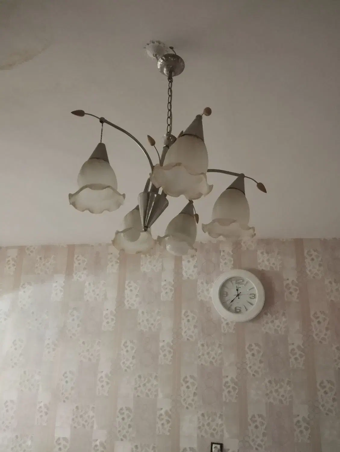 لوستر|لوستر و چراغ آویز|تربت جام, فاز ۱ فرهنگیان|دیوار