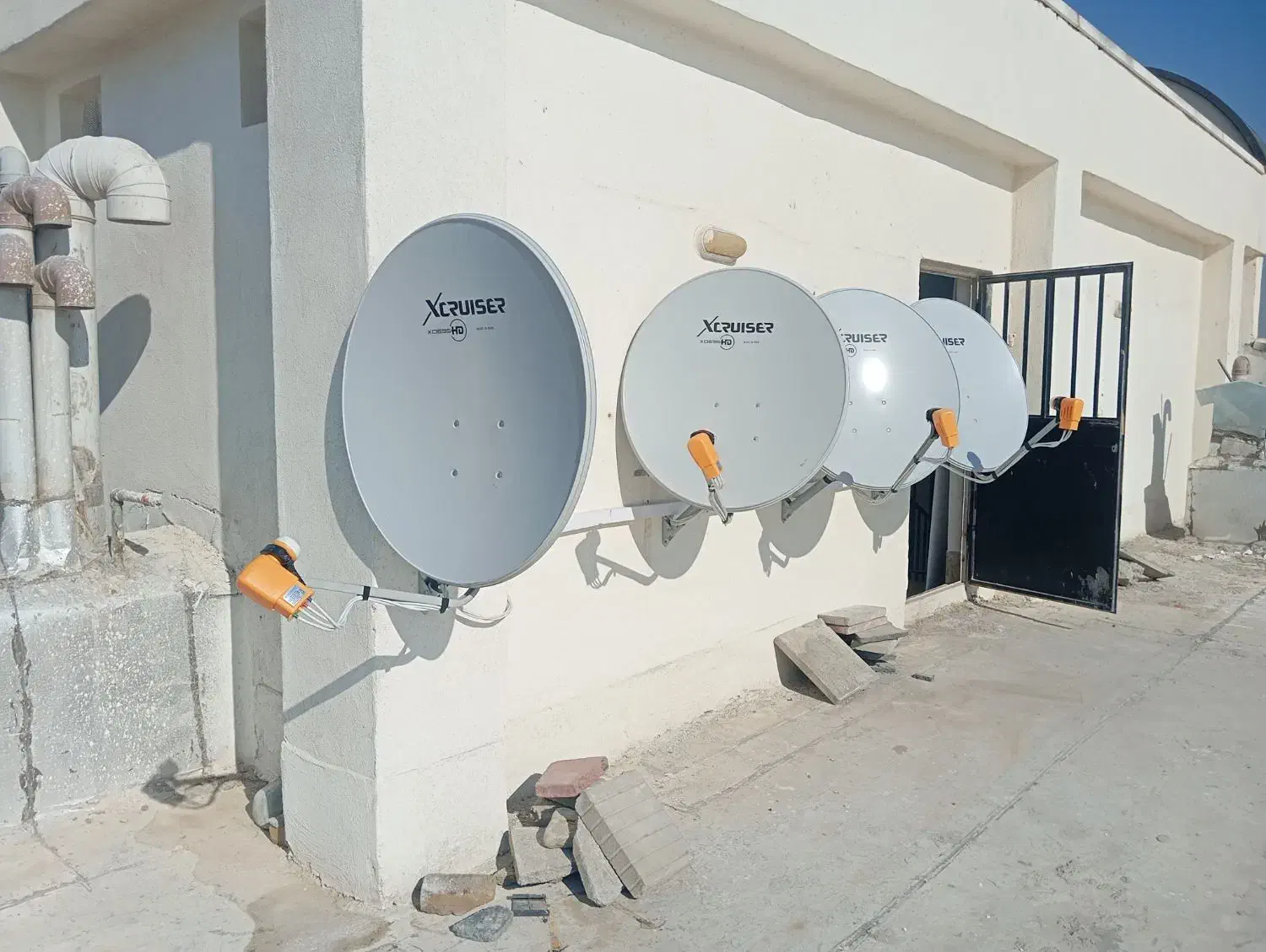 نصب نصاب حرفه ای انواع آنتن ثابت گردان و مرکزی|خدمات پیشه و مهارت|اندیشه, اندیشه فاز ۱|دیوار