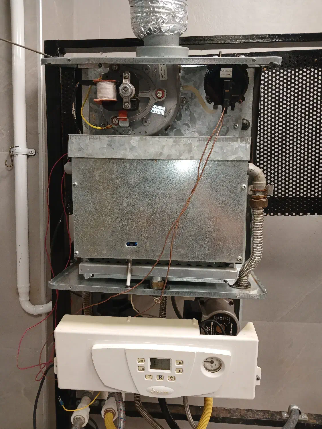 تعمیرات تخصصی انواع پکیج دیواری|خدمات پیشه و مهارت|شاهرود, |دیوار