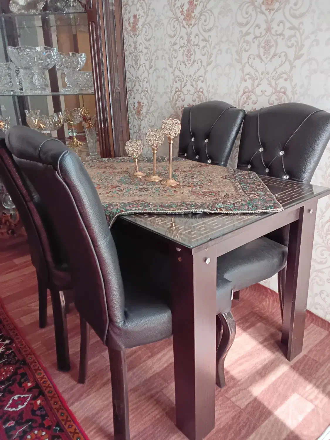 صببحانه خوری|میز و صندلی غذاخوری|تبریز, |دیوار