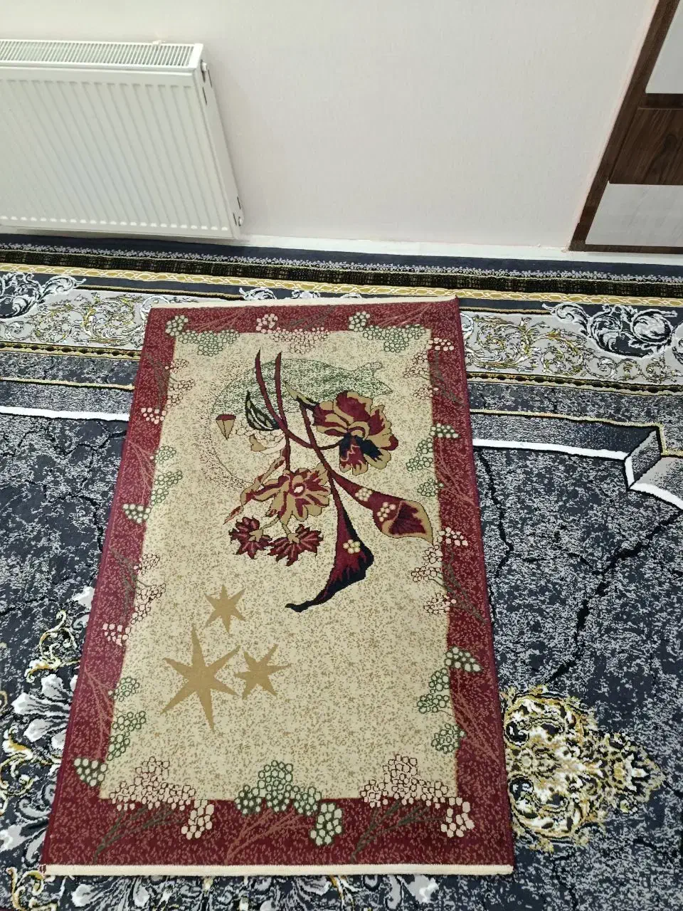 قالی نو|فرش|مشهد, شاهد (شهرک غرب)|دیوار