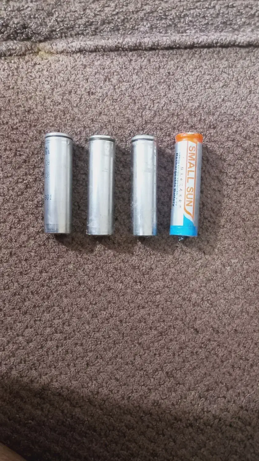 ۴ عدد باتری لیتیوم   فوری|حراج|کاشمر, |دیوار