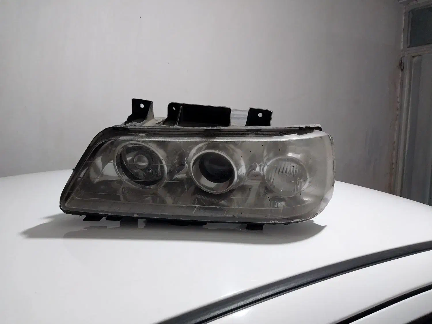 چراغ جلو پژو slx|قطعات یدکی و لوازم جانبی|بروجرد, |دیوار