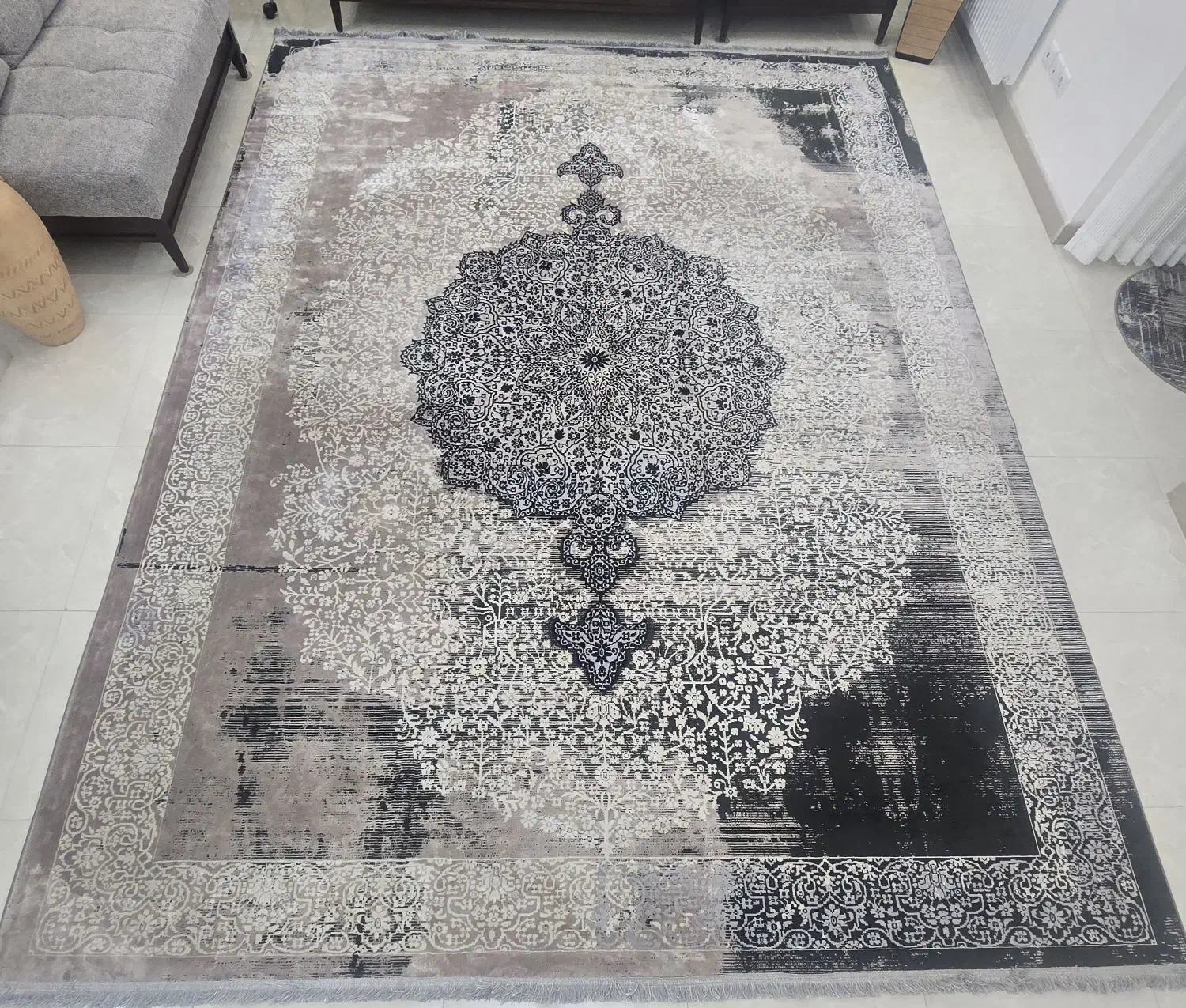 فرش ۱۲ متری ۱۲۰۰ شانه ابریشم|فرش|قم, باغ کرباسی|دیوار