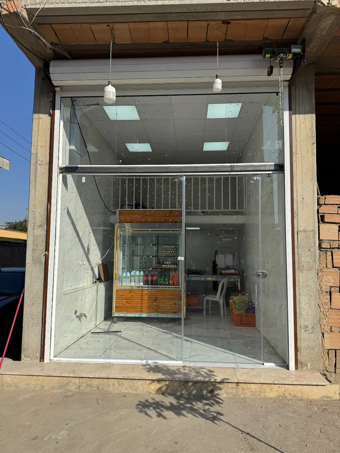 نصب و تعمیرات شیشه سکوریت کرکره برقی|خدمات پیشه و مهارت|گرگان, |دیوار