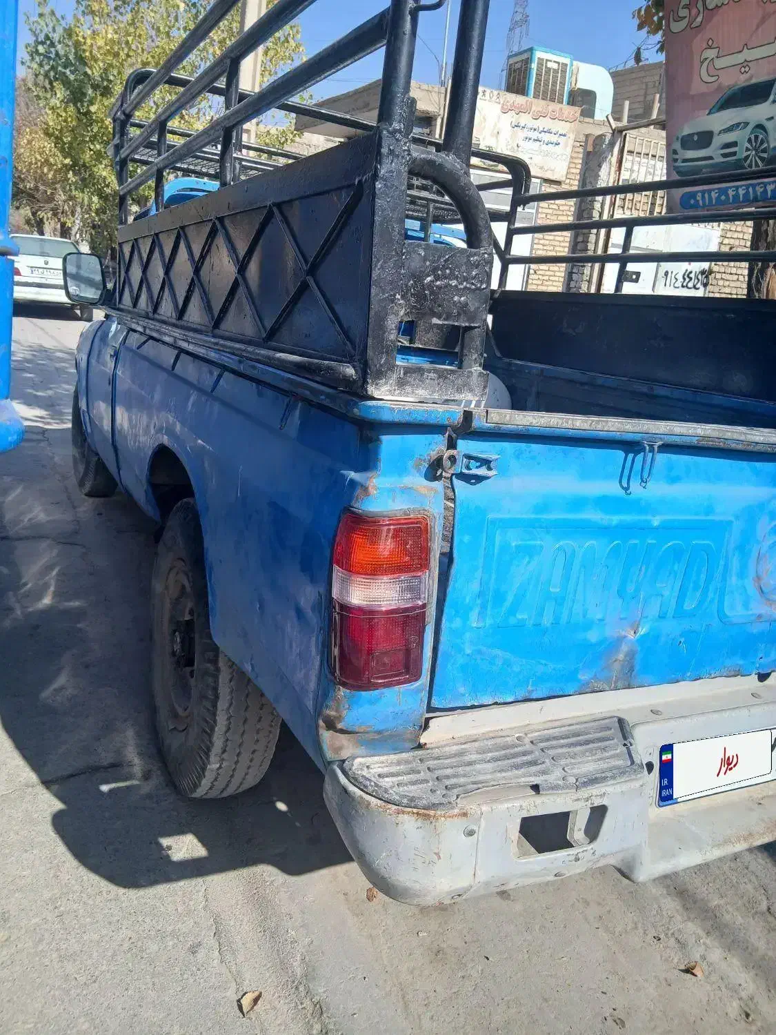 وانت نیسان مدل ۸۳ تمیز|خودرو سواری و وانت|قهدریجان, |دیوار