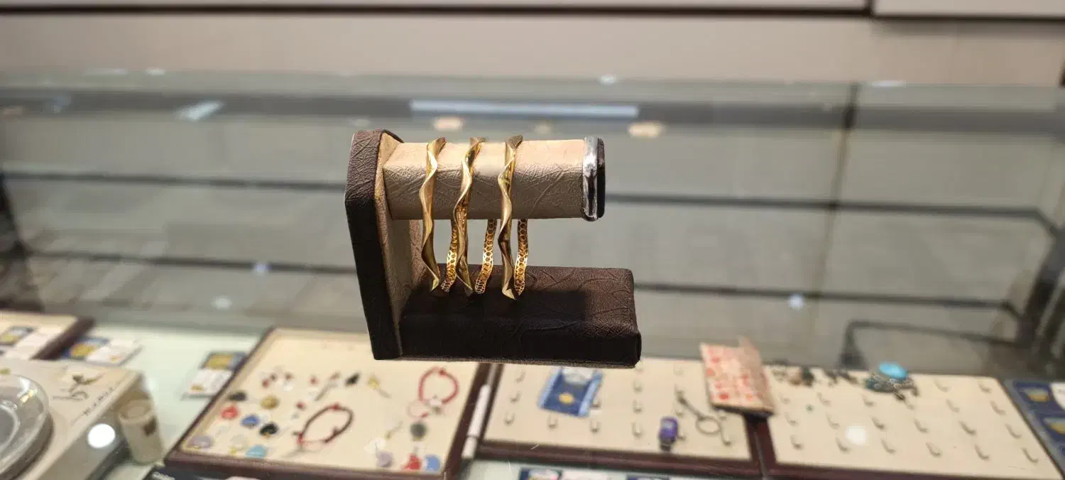 النگو|جواهرات|مشهد, انقلاب|دیوار