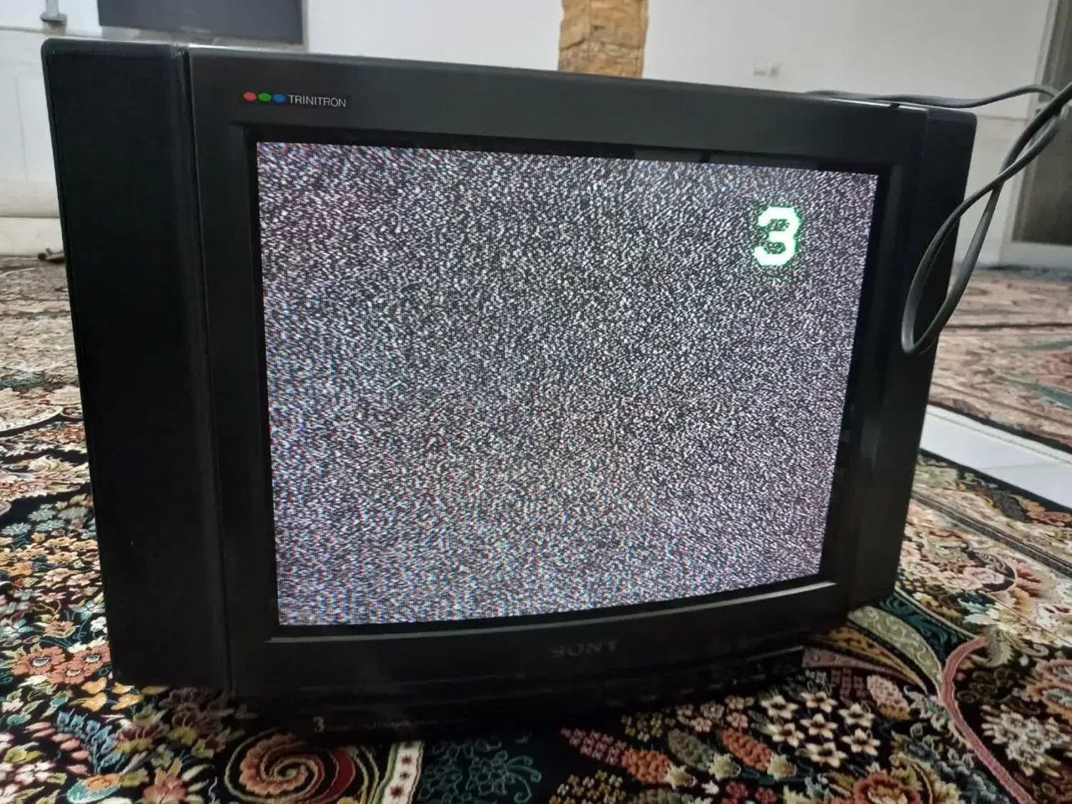 تلویزیون قدیمی|تلویزیون و پروژکتور|قم, کیوانفر|دیوار