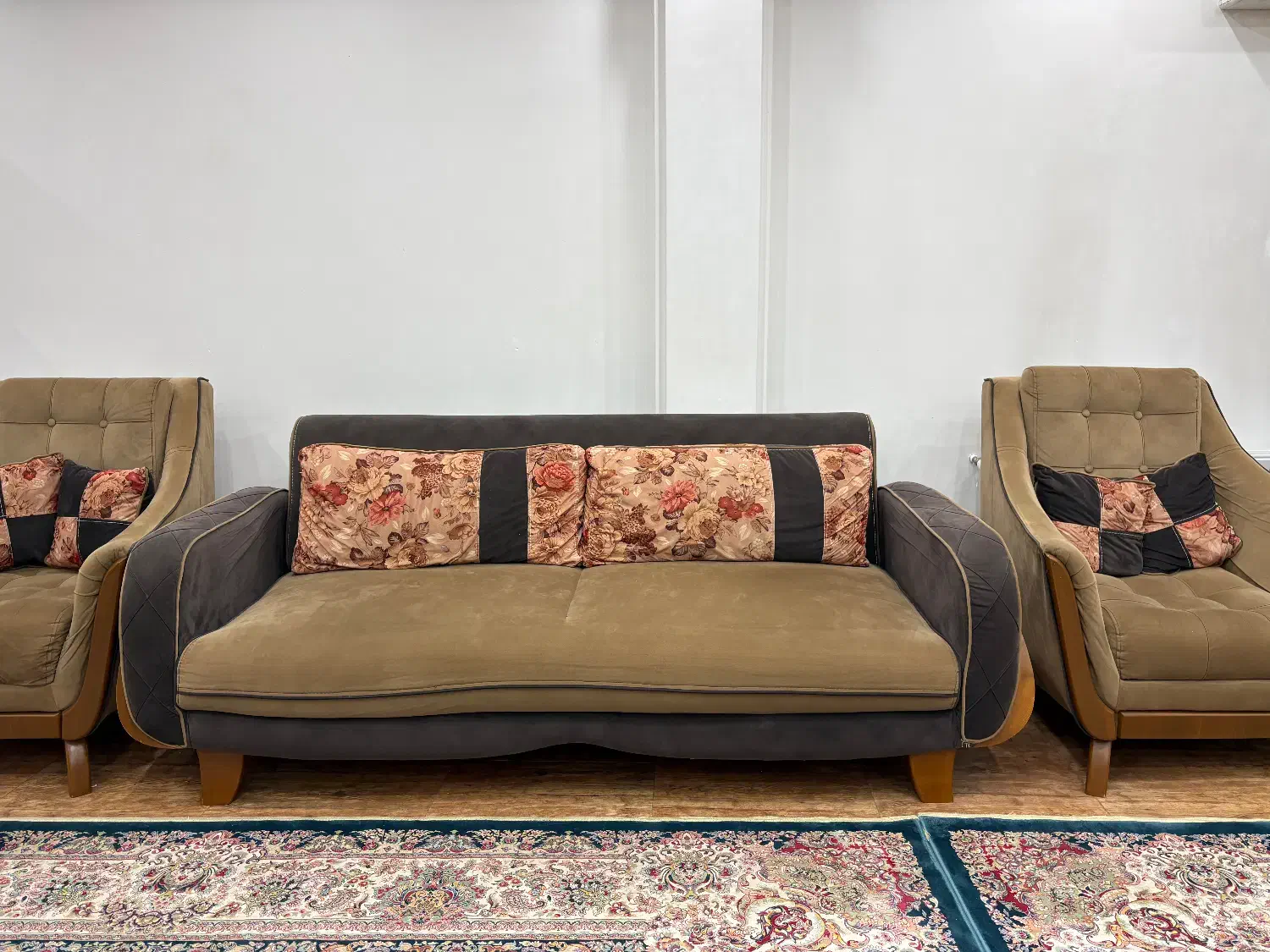 مبل|مبلمان خانگی و میز عسلی|آستانه اشرفیه, |دیوار