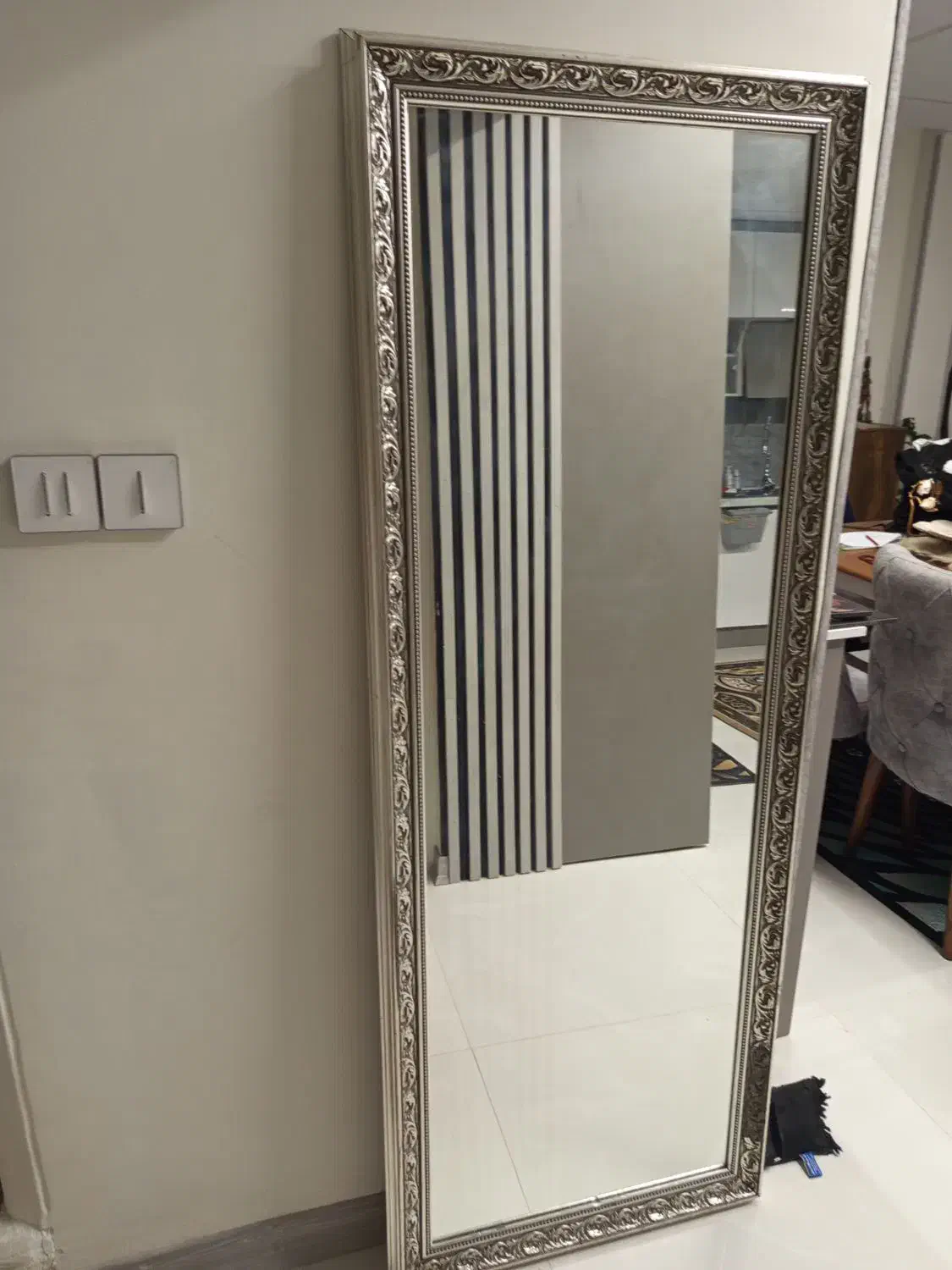 آیینه قدی|آینه|پردیس, فاز ۲|دیوار