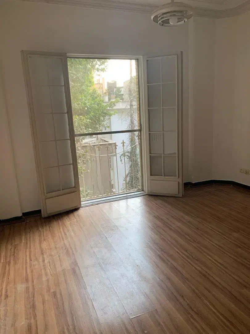 ۲۱۰ متر، ۴خواب