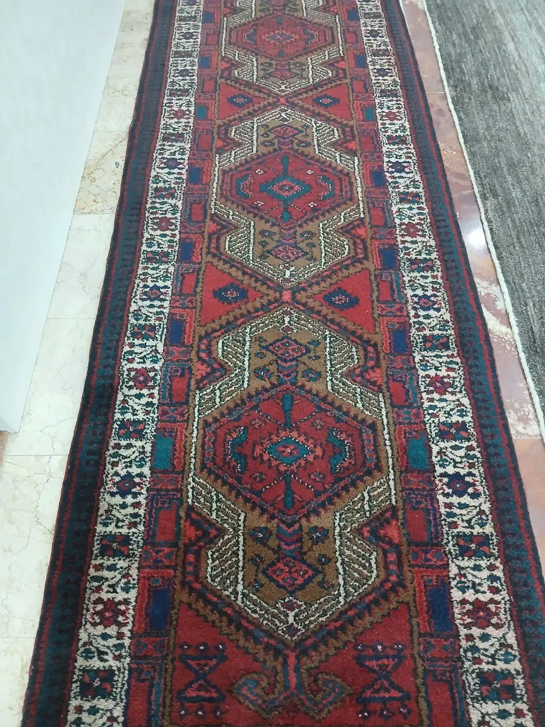 فرش کناره دستبافت سراب|فرش|تهران, آزادشهر|دیوار