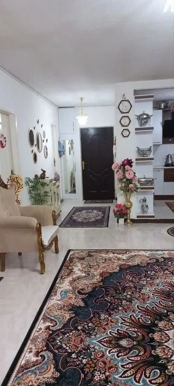 فروشی آپارتمان ۸۵ متری سند دار   ۱،۶۰۰|فروش آپارتمان|شاهدشهر, |دیوار