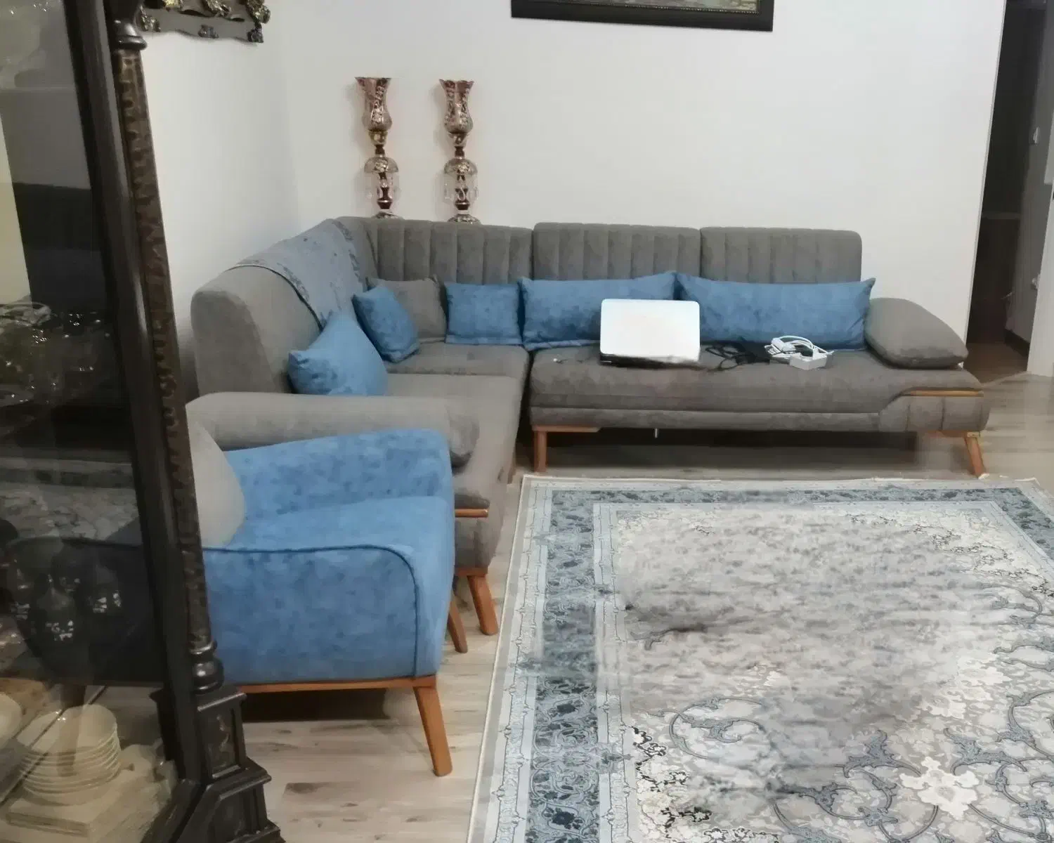 مبل ال ۷ نفره مکانیزه تختخواب شو + پاف وسط|مبلمان خانگی و میز عسلی|تهران, اباذر|دیوار
