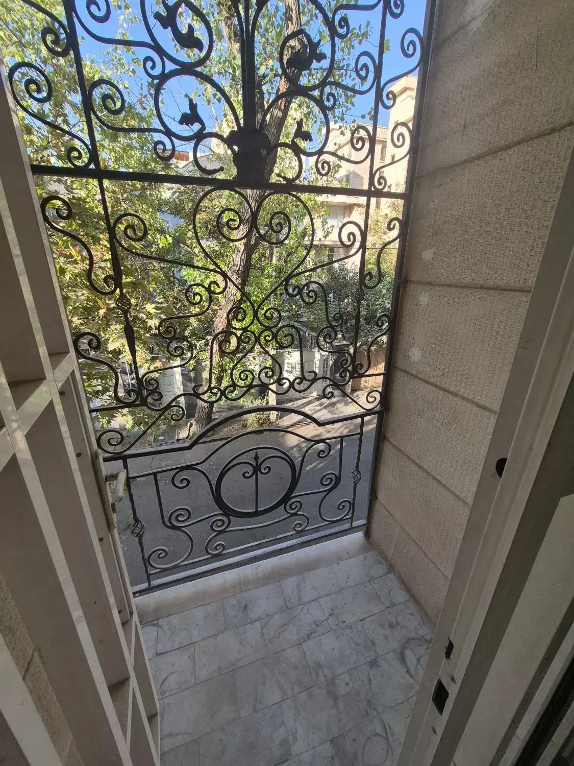 واحد اجاره ای ۱۴۵ متر ۳خواب /طبقه دوم شهید عراقی