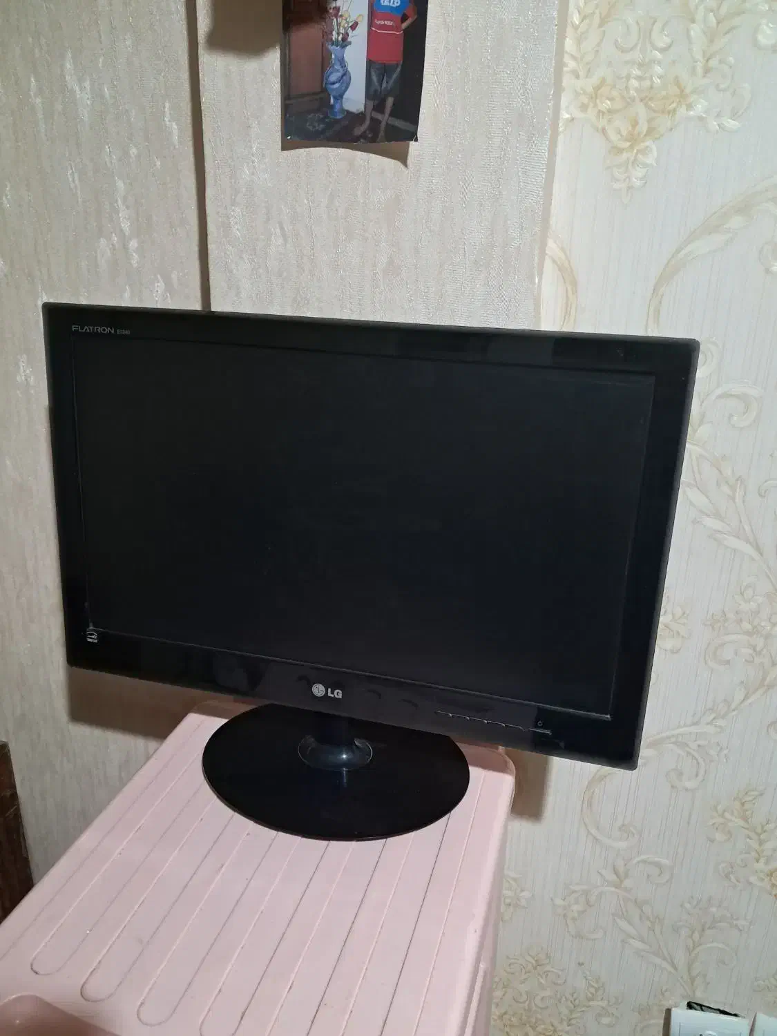 مانیتور الجی LG-e2240|تلویزیون و پروژکتور|گلبهار, شهر جدید گلبهار|دیوار