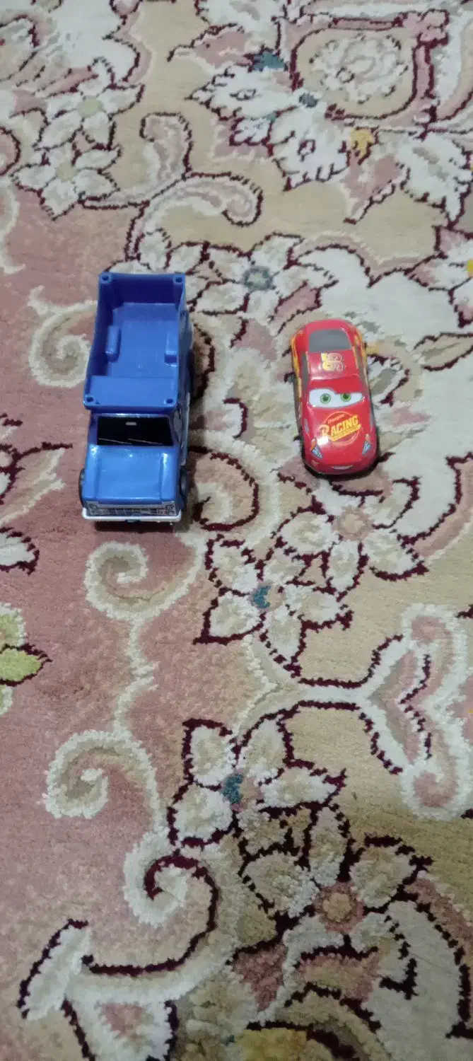 اسباب بازی|اسباببازی|نیشابور, بنیاد شهید|دیوار