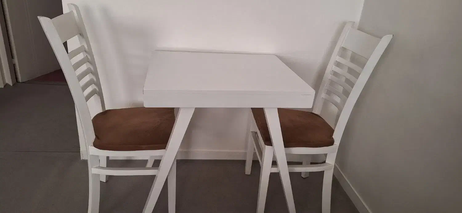 میز صبحانه خوری دو نفره چوب راش|میز و صندلی غذاخوری|همدان, |دیوار