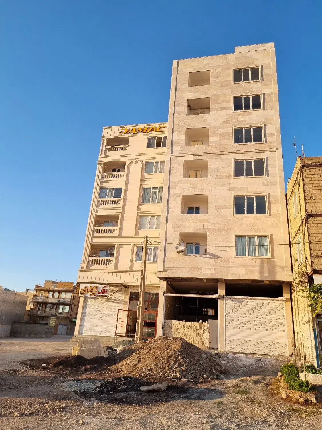 آپارتمان نوساز ۱۰۰ متری در شهرک دانش بلوار سرحدی|فروش آپارتمان|کرمانشاه, |دیوار