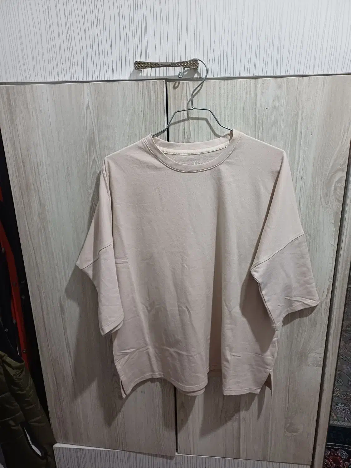 لباس پاییزه|لباس|چهارباغ, |دیوار