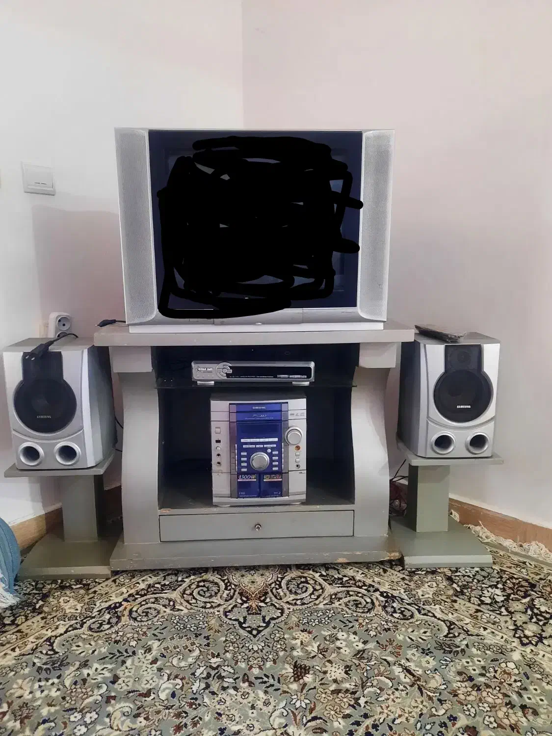 تلویزیون ۲۱ اینچ پاناسونیک و متعلقات همراه|تلویزیون و پروژکتور|جیرفت, |دیوار